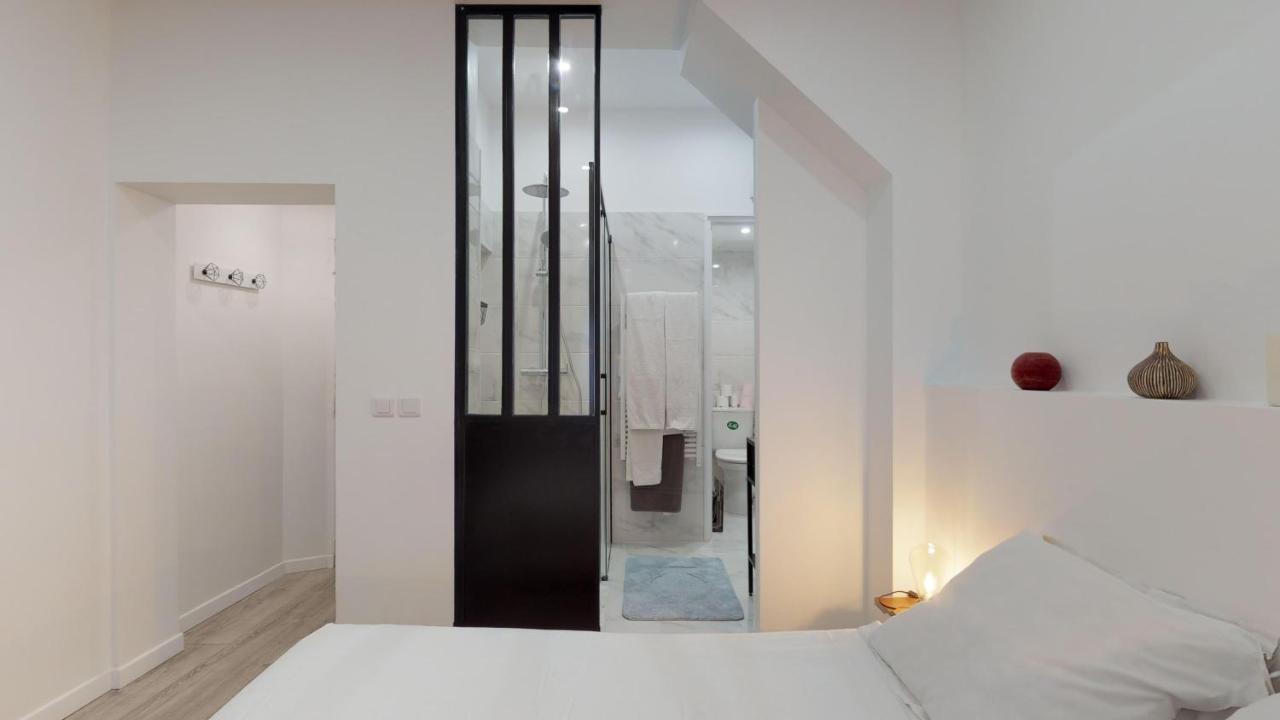 Luxurious And Cosy In The Center Of 14 Appartement Parijs